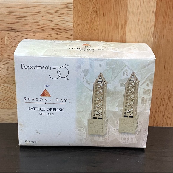 DEPARTMENT 56 Seasons Bay Set of 2 Lattice Obelisk - Picture 2 of 7